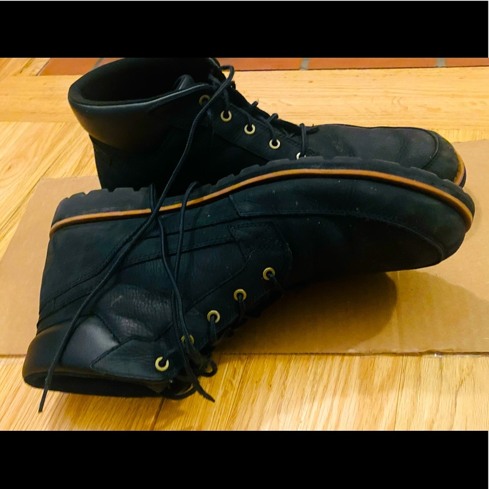 Timberland black and brown boots